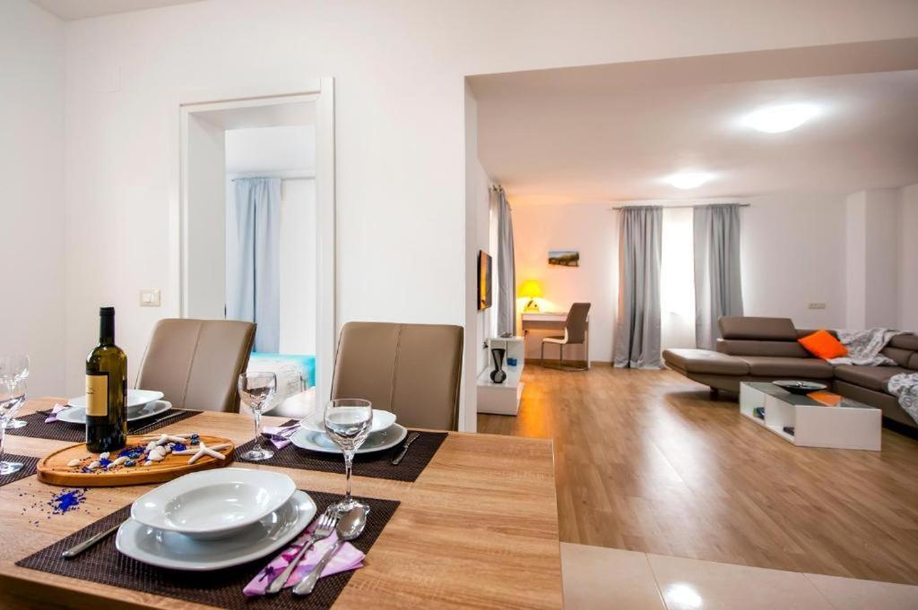 Aria Room And Apartmant Fuga روفينج المظهر الخارجي الصورة